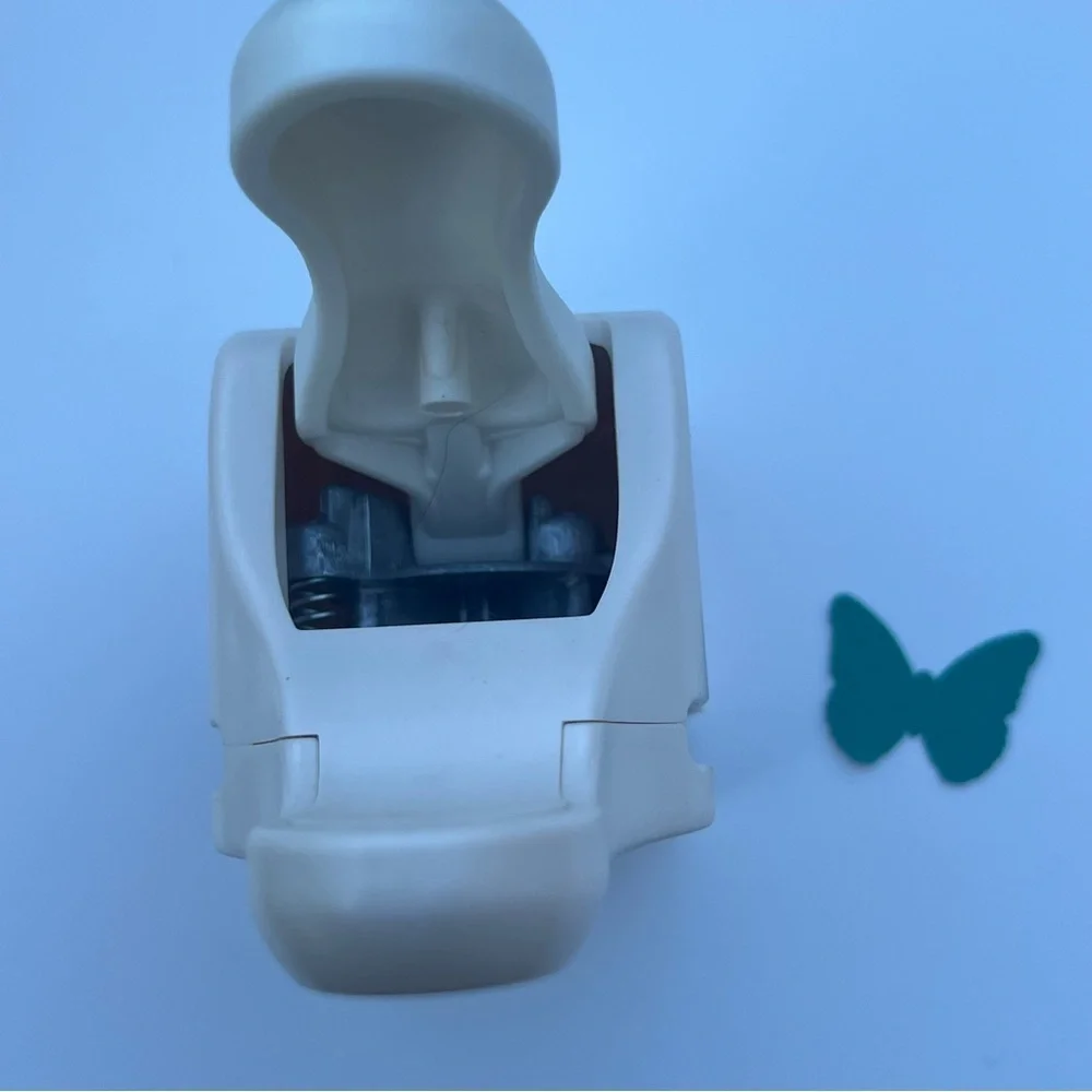 Martha Stewart Classic Butterfly Paper Punch Crafting Card Making Scrapbooking